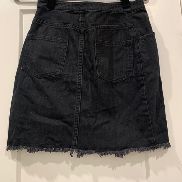 Pilcro Black Denim Frayed Skirt - Picture 3 of 5
